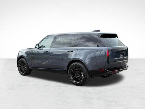 Varesine Blue Metallic 2026 Land Rover Range Rover P530 SE 7 Seat