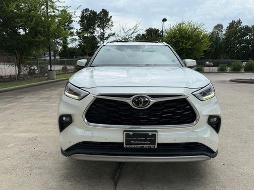 Blizzard Pearl 2021 Toyota Highlander Platinum