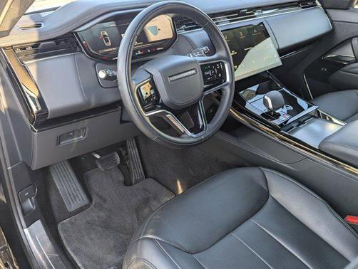 2025 Land Rover Range Rover Sport SE