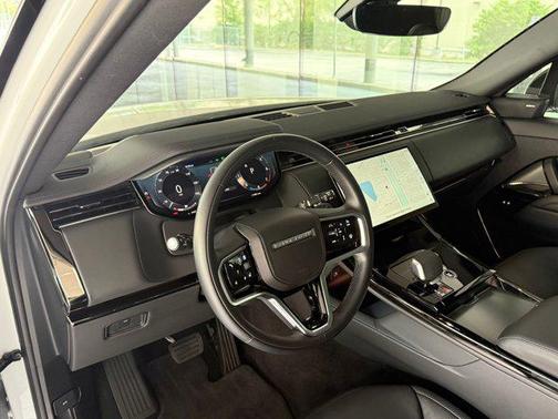 Santorini Black Metallic 2025 Land Rover Range Rover Sport SE