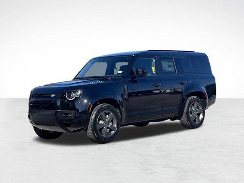 2025 Land Rover Defender 130 P400 X-Dynamic SE