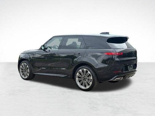 Santorini Black Metallic 2026 Land Rover Range Rover Sport SE
