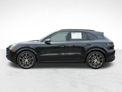 Black 2024 Porsche Cayenne Cayenne