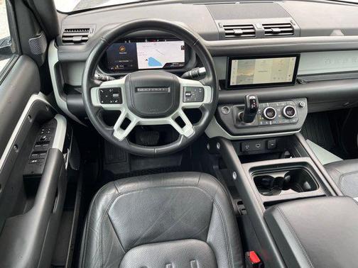 2020 Land Rover Defender 110 SE