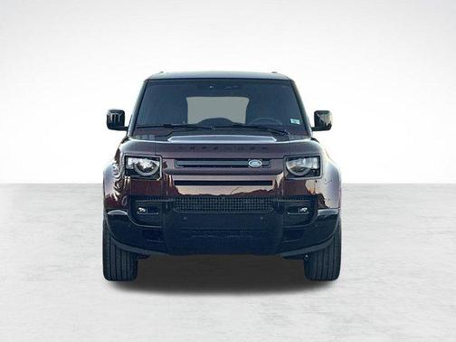 2025 Land Rover Defender 130 P400 X-Dynamic SE