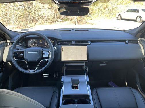 2026 Land Rover Range Rover Velar P250 SE R-Dynamic