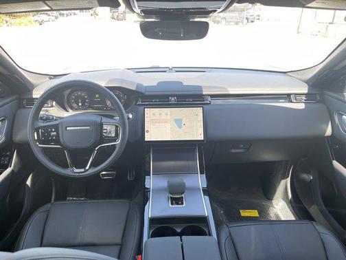 2026 Land Rover Range Rover Velar P250 SE R-Dynamic