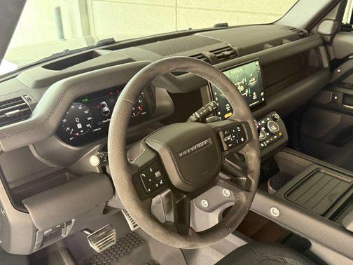 Santorini Black Metallic 2023 Land Rover Defender 110 V8
