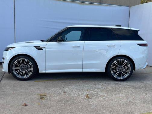 2025 Land Rover Range Rover Sport SE