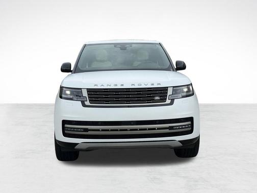 Icy White SV Bespoke Special Effect Satin 2026 Land Rover Range Rover P400 SE 7 Seat