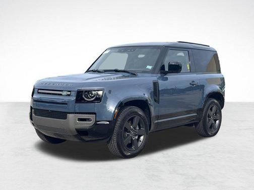 2025 Land Rover Defender 90 P400 X-Dynamic SE