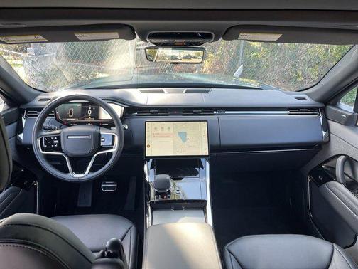 2025 Land Rover Range Rover Sport SE