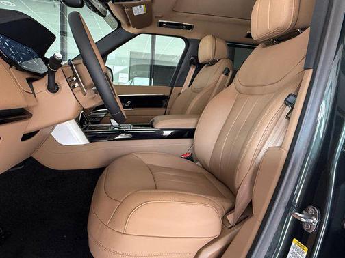 2026 Land Rover Range Rover P400 SE 7 Seat