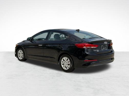 Phantom Black 2017 Hyundai ELANTRA SE
