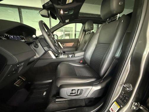 2023 Land Rover Discovery Sport SE