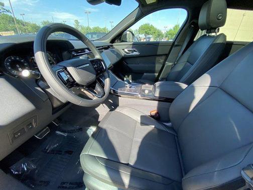 2025 Land Rover Range Rover Velar P400 Dynamic SE