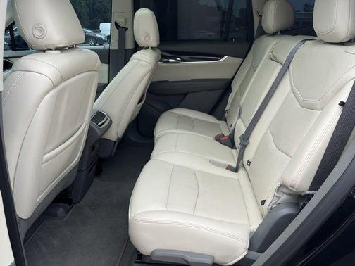 2022 Cadillac XT6 Premium Luxury AWD