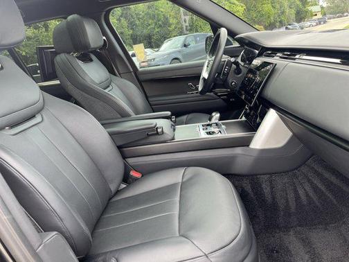 2023 Land Rover Range Rover SV