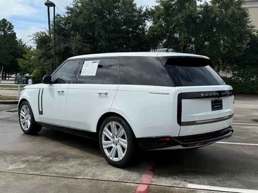 White 2023 Land Rover Range Rover P530 SE