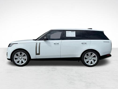 White 2023 Land Rover Range Rover P530 SE