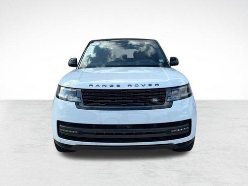 2025 Land Rover Range Rover P550e SE