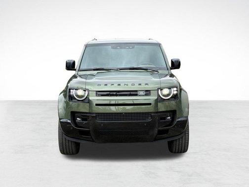 2026 Land Rover Defender P400 X-Dynamic SE