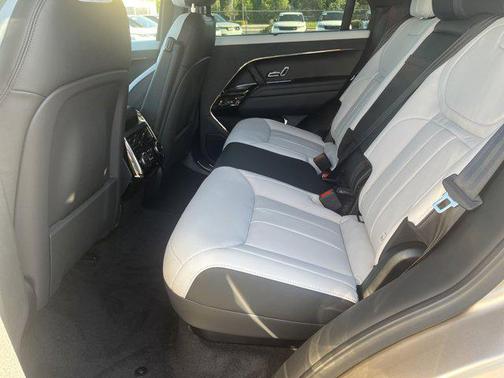 2025 Land Rover Range Rover Sport Autobiography