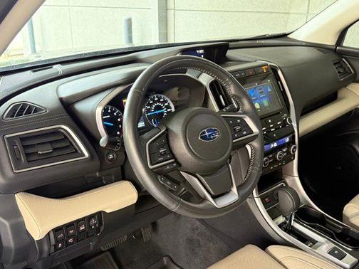 Crystal Black Silica 2022 Subaru Ascent Limited 7-Passenger