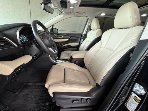 Crystal Black Silica 2022 Subaru Ascent Limited 7-Passenger
