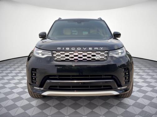 Santorini Black 2026 Land Rover Discovery Gemini Edition
