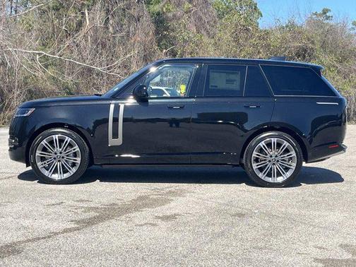 2025 Land Rover Range Rover P530 SE