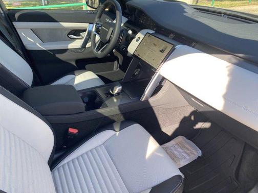 2024 Land Rover Discovery Sport Dynamic SE