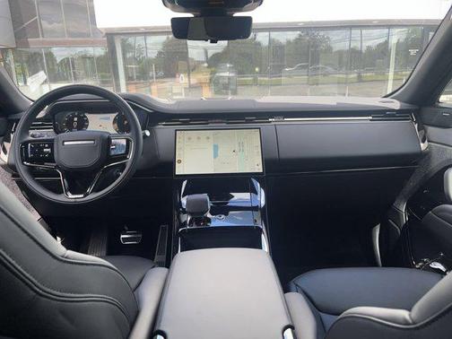 2025 Land Rover Range Rover Sport SE