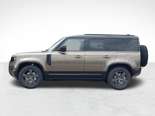 2025 Land Rover Defender 110 P400 X-Dynamic SE