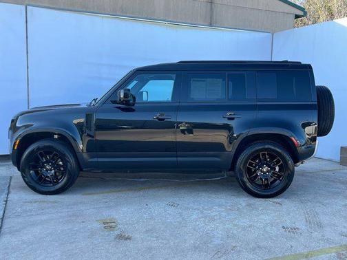 2025 Land Rover Defender 110 P300