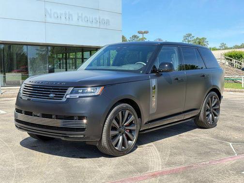 Obsidian Black SV Bespoke Ultra Metallic Satin 2026 Land Rover Range Rover P615 SV