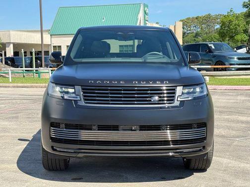 Obsidian Black SV Bespoke Ultra Metallic Satin 2026 Land Rover Range Rover P615 SV