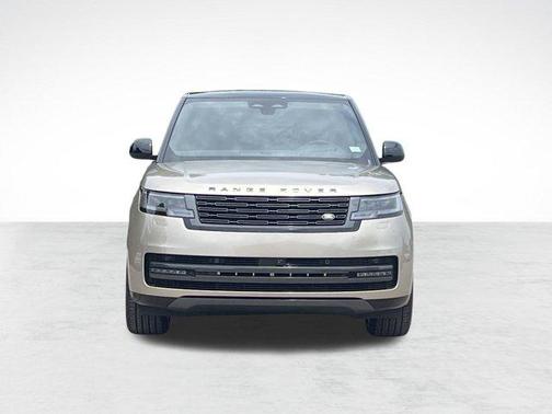2025 Land Rover Range Rover P530 SE