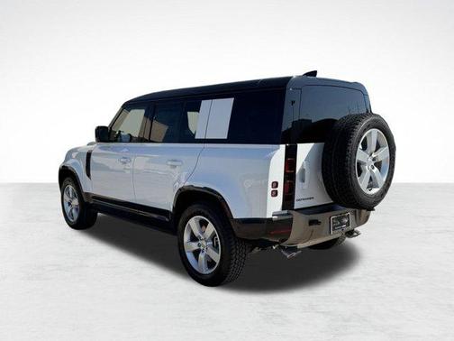 2025 Land Rover Defender X-Dynamic SE