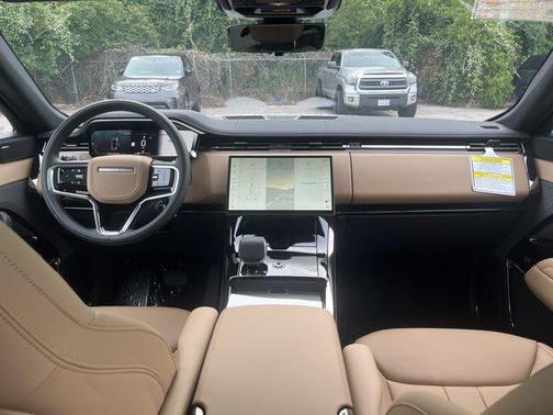2025 Land Rover Range Rover Sport SE