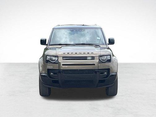 2025 Land Rover Defender 110 P400 X-Dynamic SE
