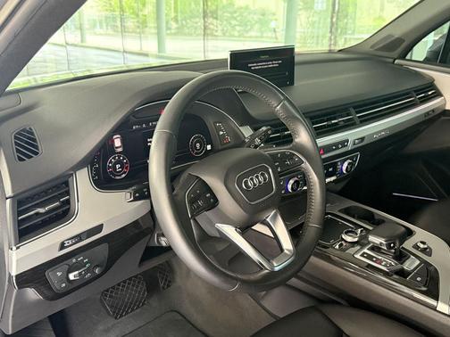Gray 2018 Audi Q7 2.0T Premium Plus