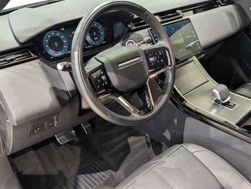 2025 Land Rover Range Rover Velar P250 SE R-Dynamic
