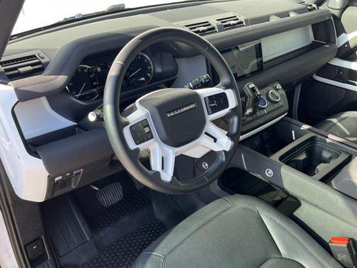 2023 Land Rover Defender 110 S