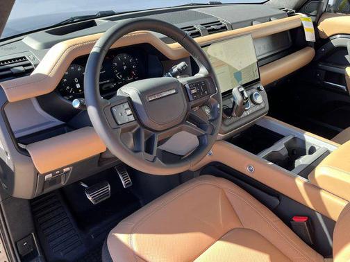 2026 Land Rover Defender 110 V8