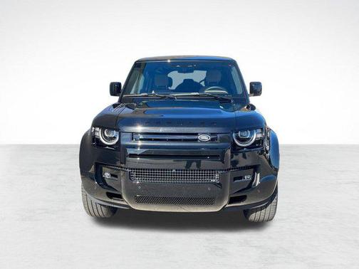 2026 Land Rover Defender 110 V8