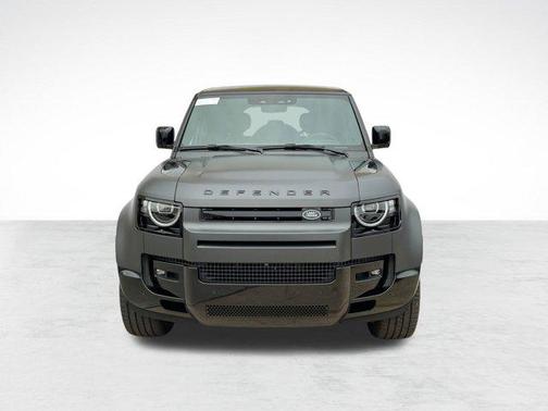 2026 Land Rover Defender 110 V8