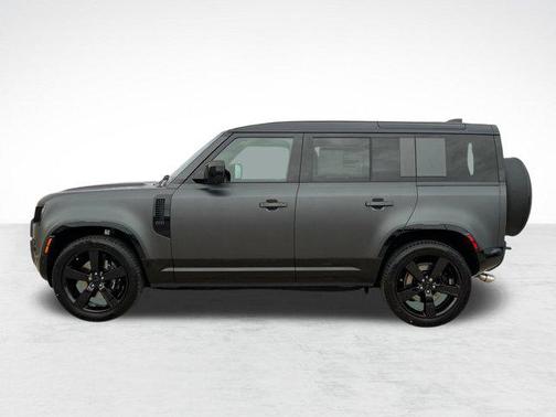 2026 Land Rover Defender 110 V8