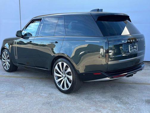 2023 Land Rover Range Rover P530 SE