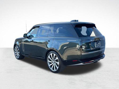 2023 Land Rover Range Rover P530 SE